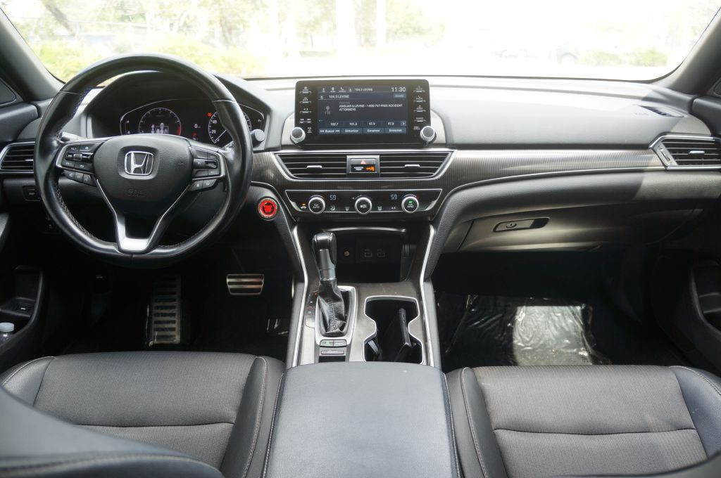 2021 Honda Accord Image 32