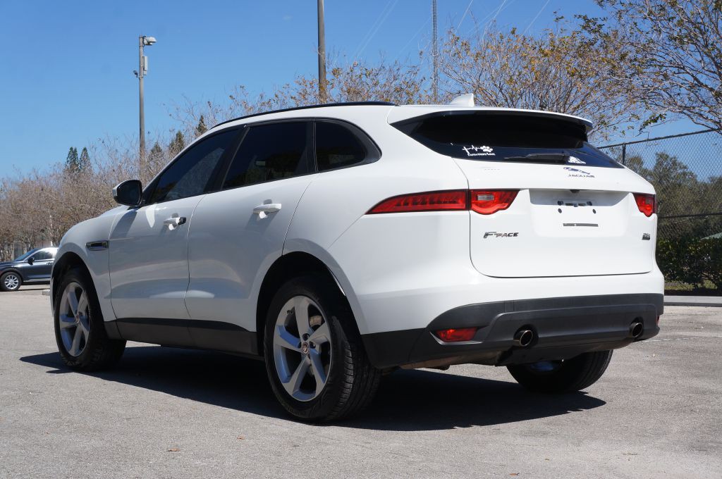 2018 Jaguar F-PACE Image 9
