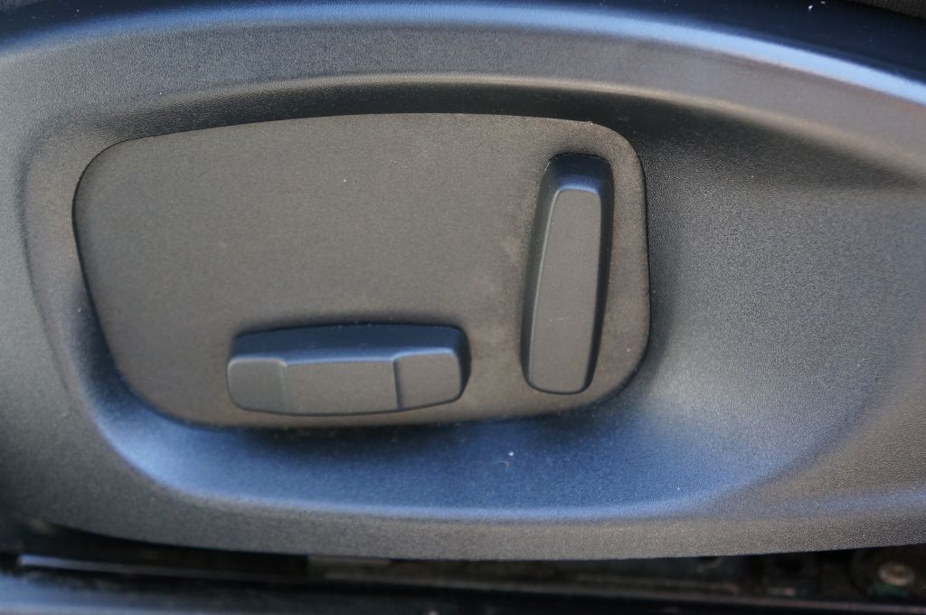 2018 Jaguar F-PACE Image 29