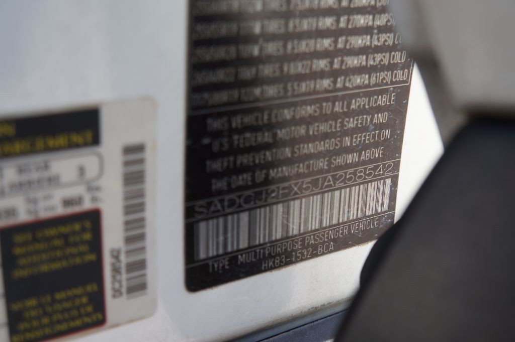 2018 Jaguar F-PACE Image 48