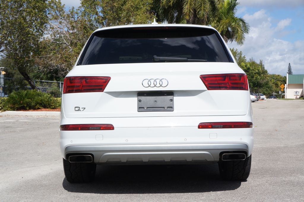 2019 Audi Q7 Image 11