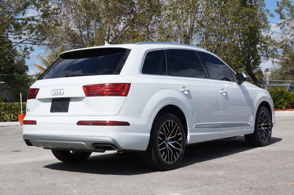 2019 Audi Q7 Image 13