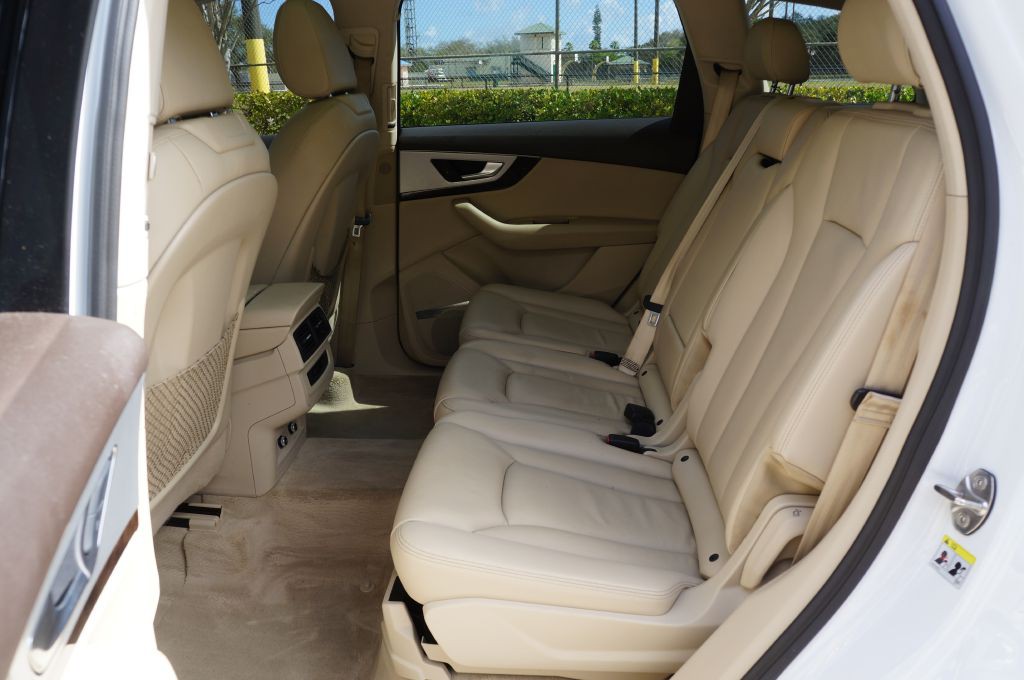 2019 Audi Q7 Image 36