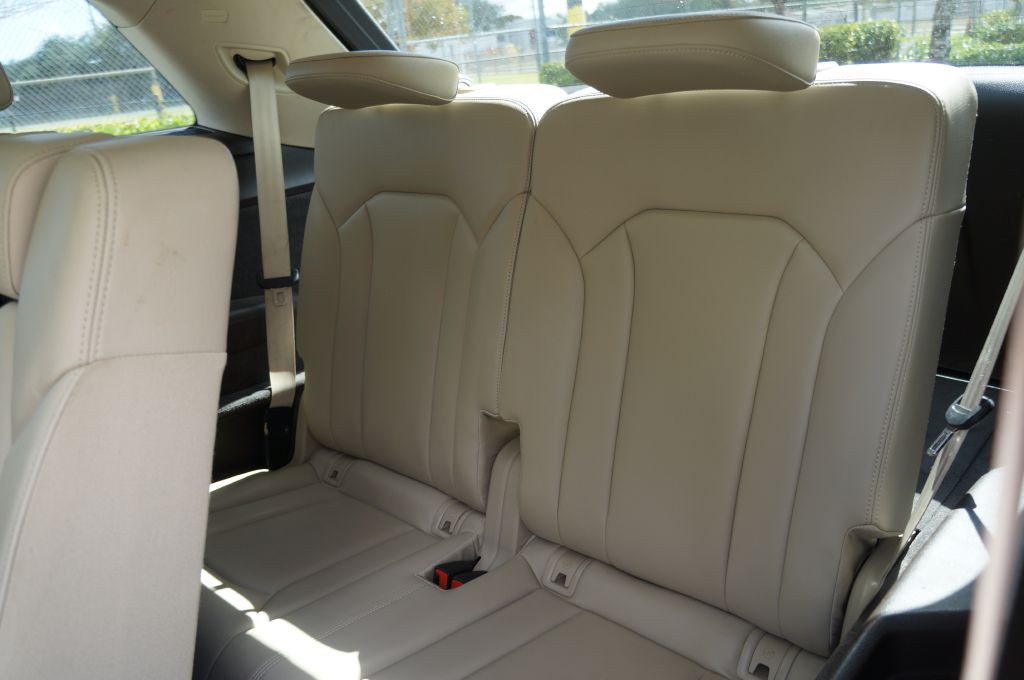 2019 Audi Q7 Image 38