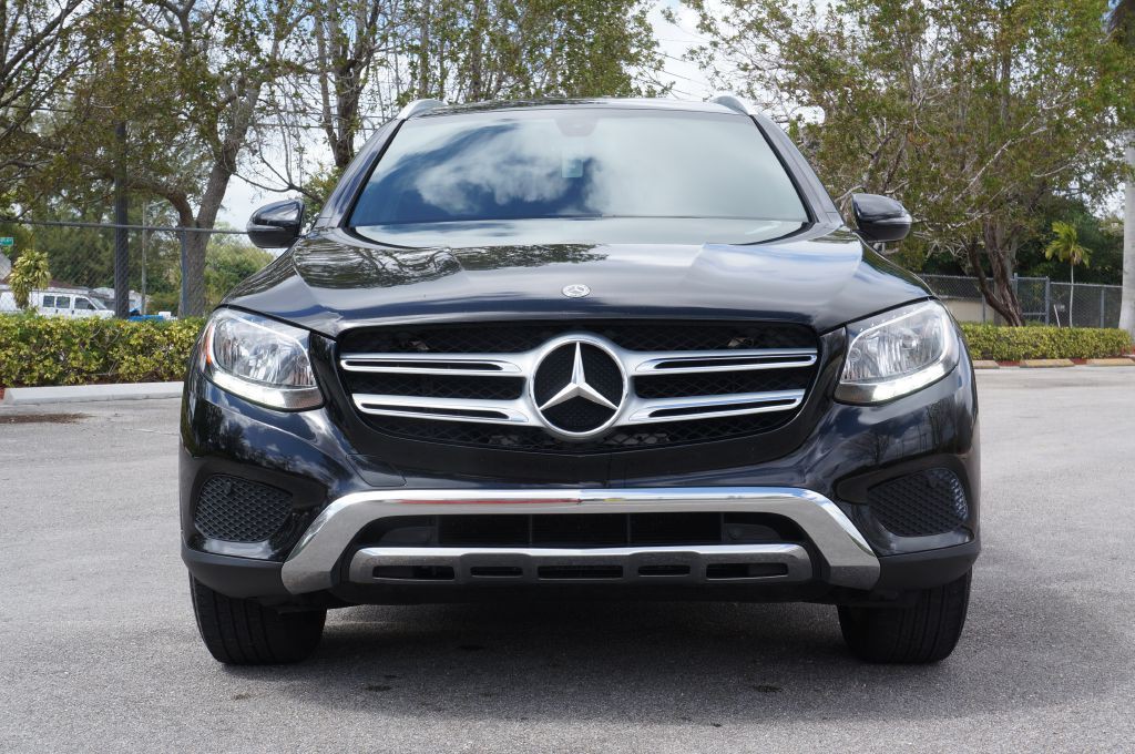 2018 Mercedes-Benz GLC-Class Image 3