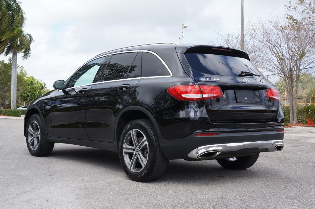 2018 Mercedes-Benz GLC-Class Image 9