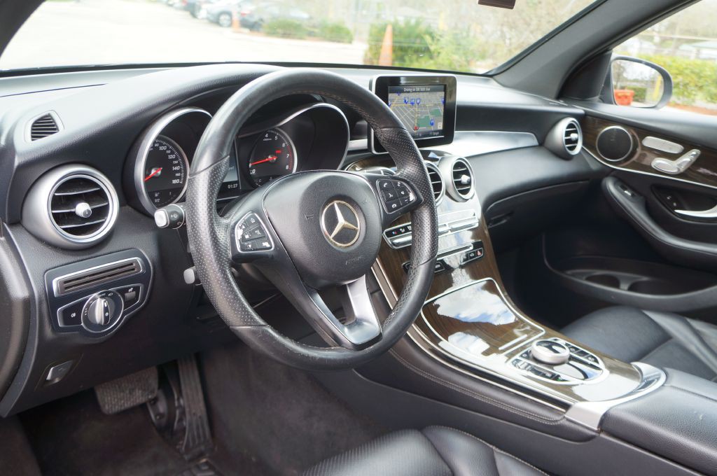 2018 Mercedes-Benz GLC-Class Image 27