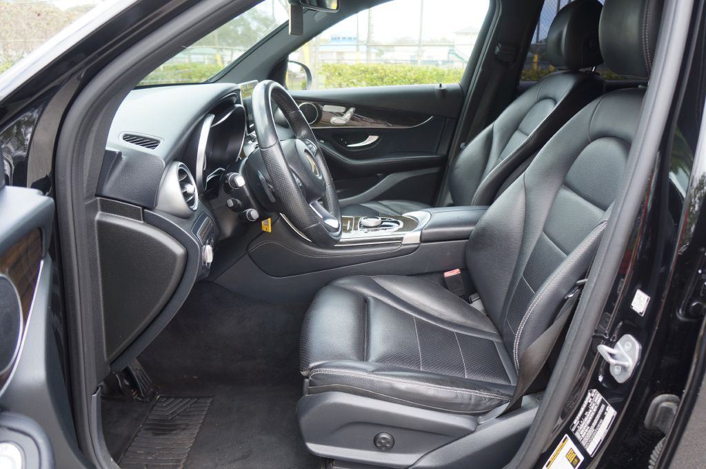 2018 Mercedes-Benz GLC-Class Image 28