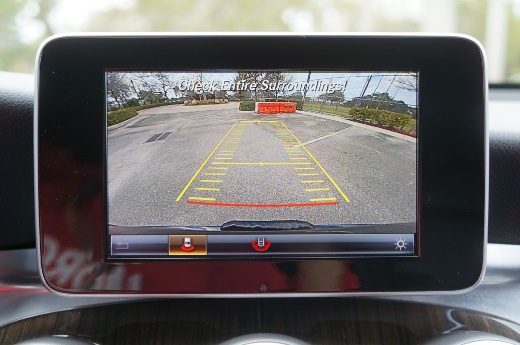 2018 Mercedes-Benz GLC-Class Image 39