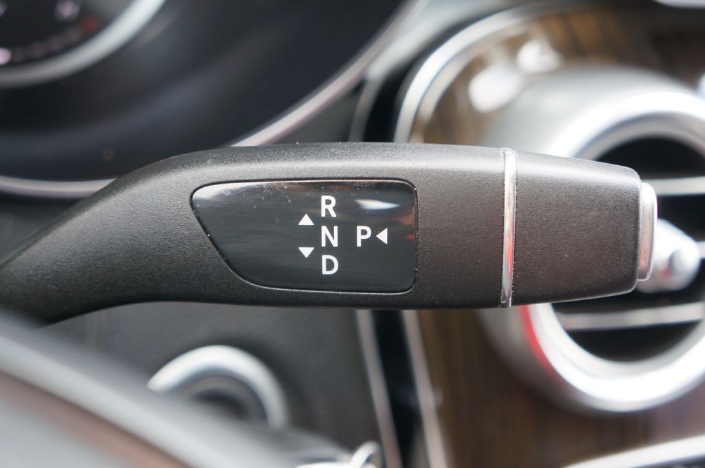 2018 Mercedes-Benz GLC-Class Image 44