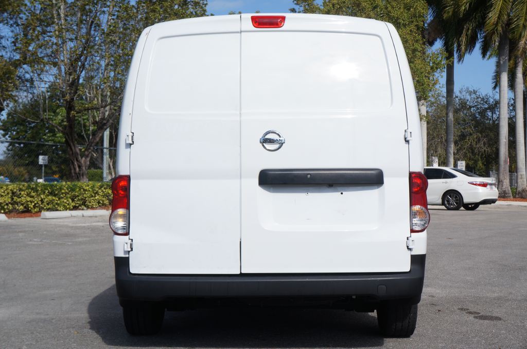 2018 Nissan NV200 Image 11