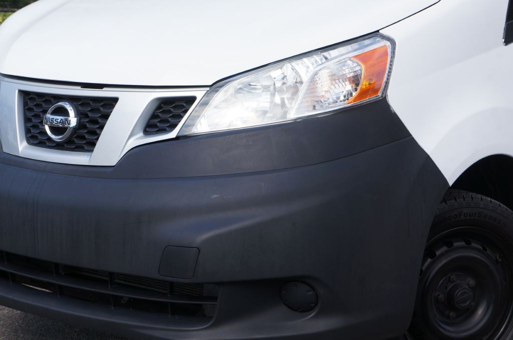 2018 Nissan NV200 Image 17