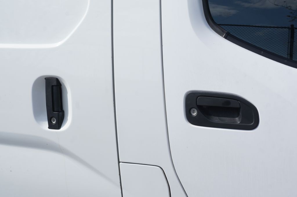 2018 Nissan NV200 Image 20