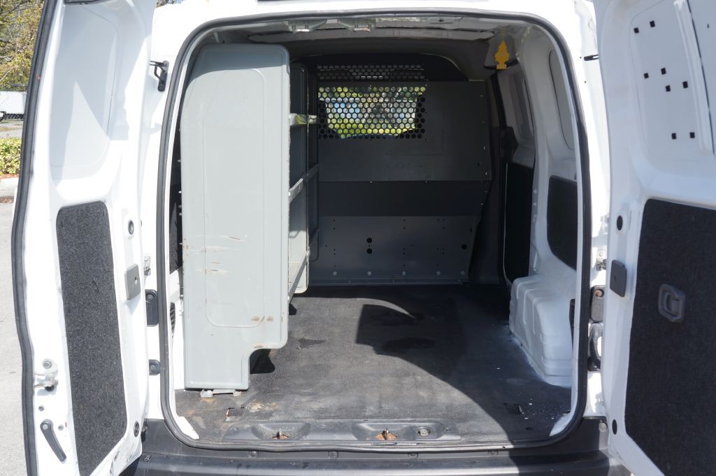 2018 Nissan NV200 Image 22