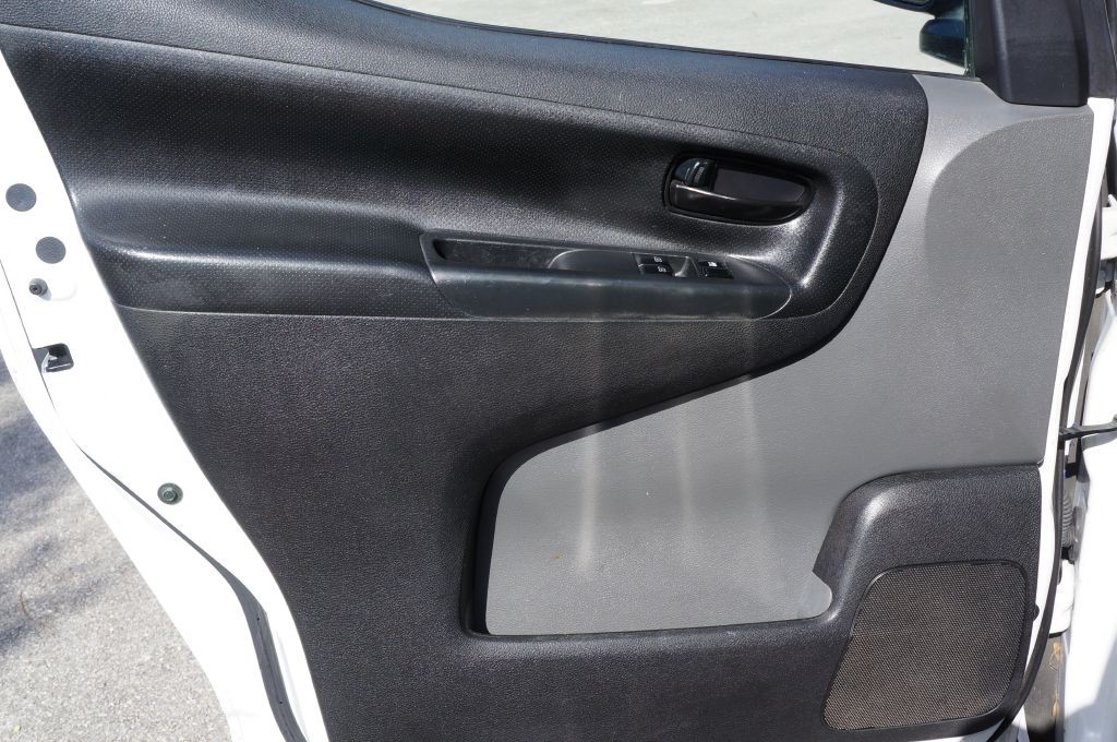 2018 Nissan NV200 Image 26