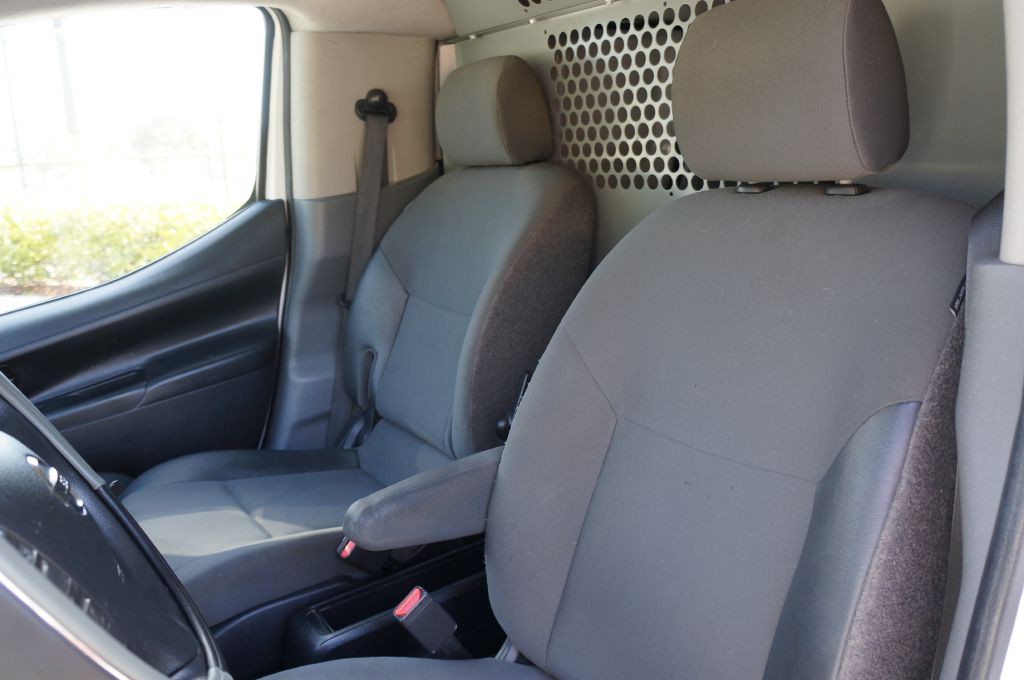 2018 Nissan NV200 Image 30