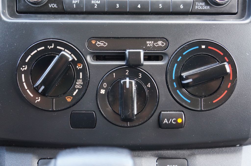 2018 Nissan NV200 Image 40