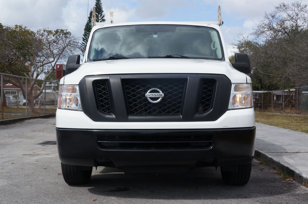 2018 Nissan NV Image 3