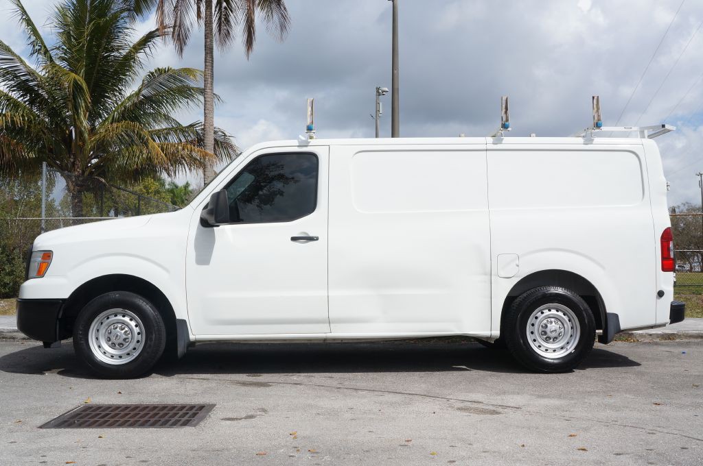 2018 Nissan NV Image 8