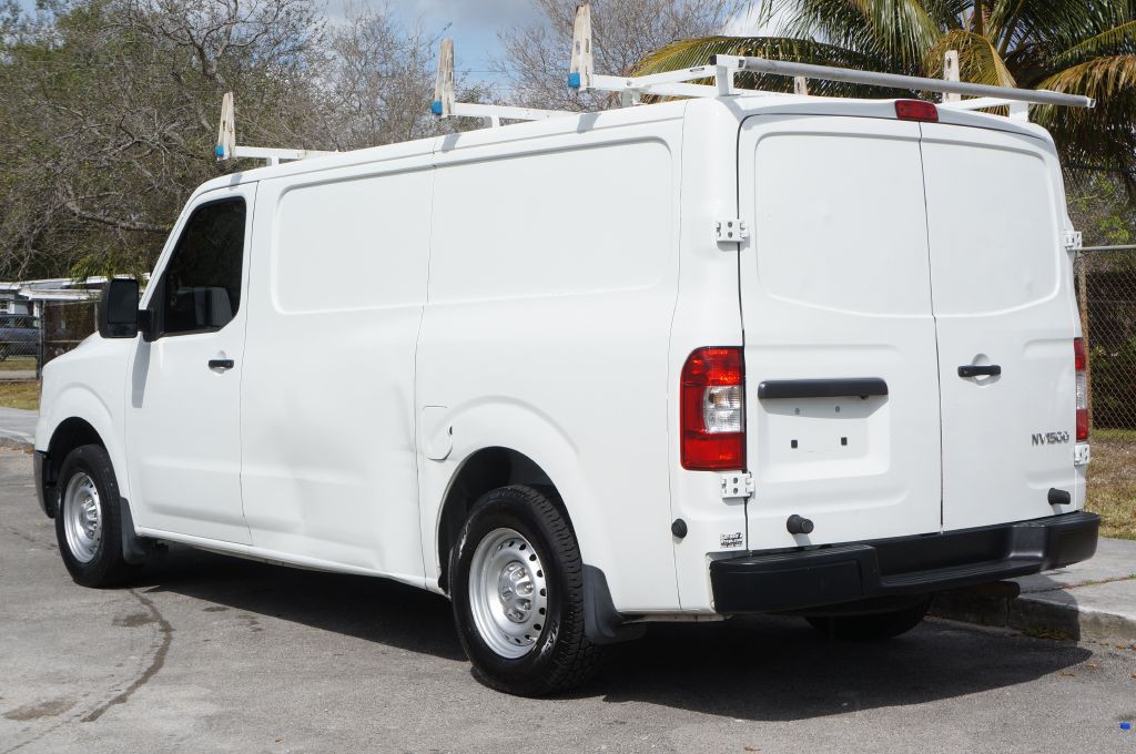 2018 Nissan NV Image 10