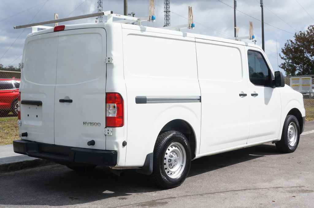 2018 Nissan NV Image 14