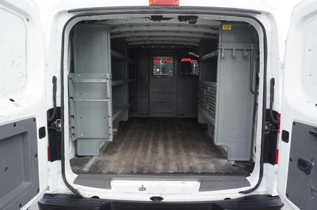 2018 Nissan NV Image 22