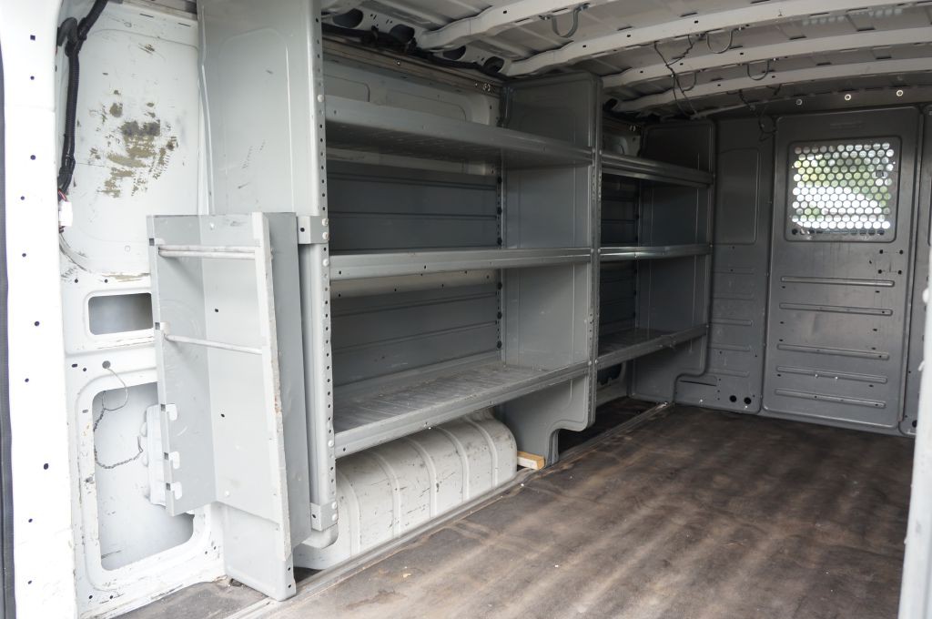 2018 Nissan NV Image 24