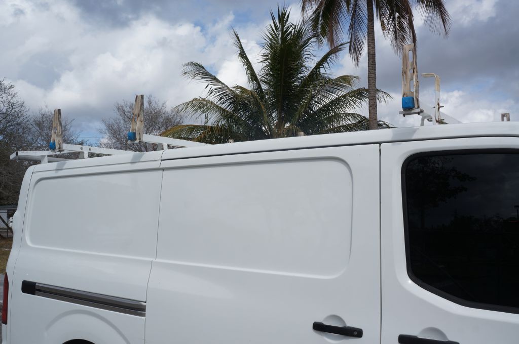 2018 Nissan NV Image 25