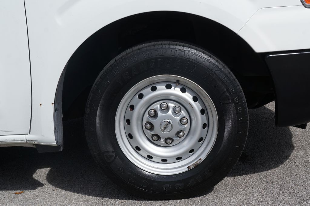 2018 Nissan NV Image 27