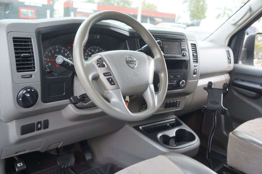 2018 Nissan NV Image 31