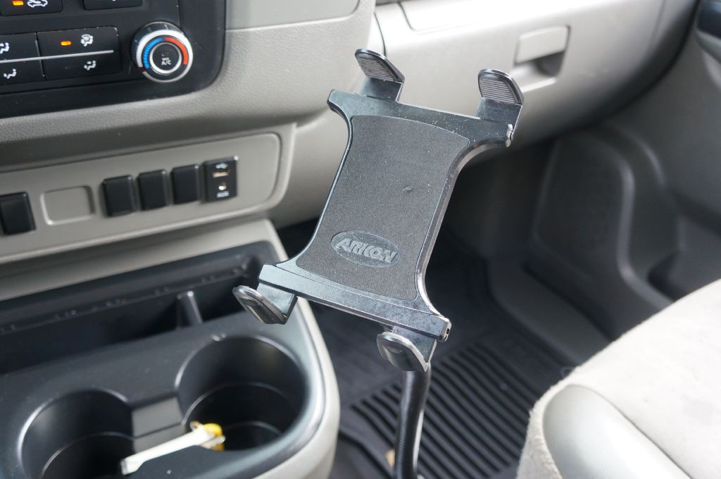 2018 Nissan NV Image 39