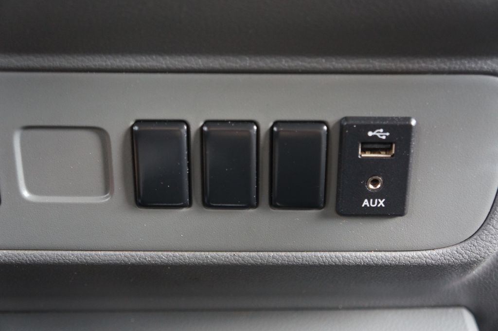 2018 Nissan NV Image 44