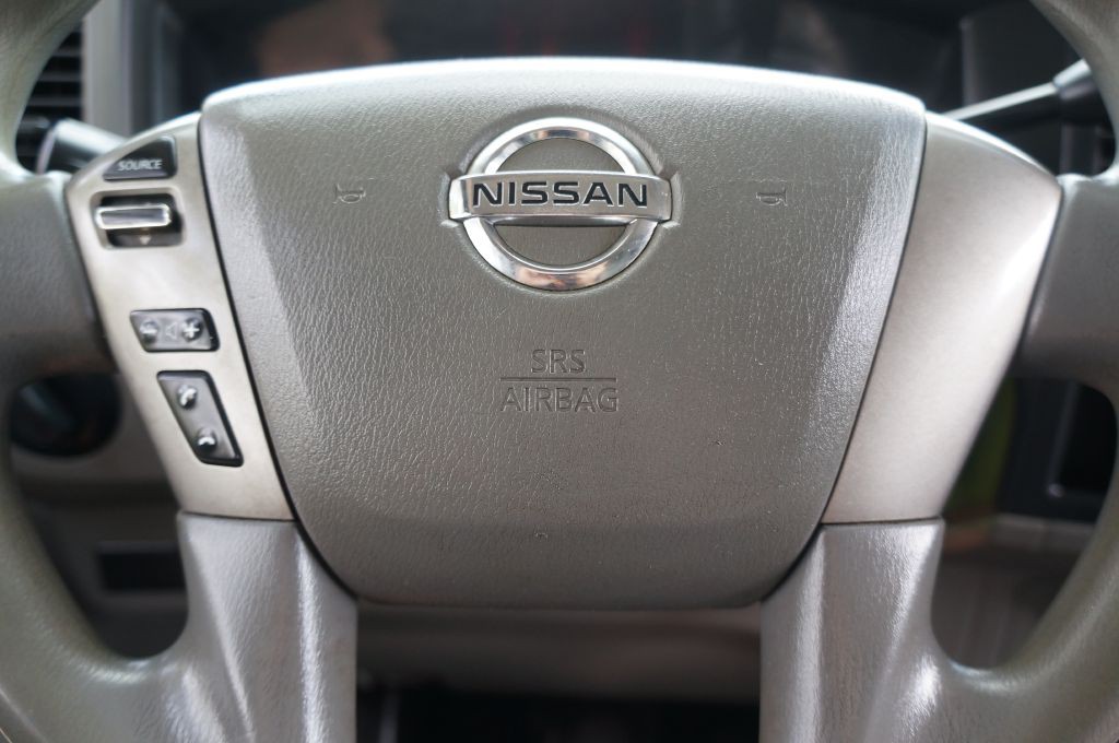 2018 Nissan NV Image 48