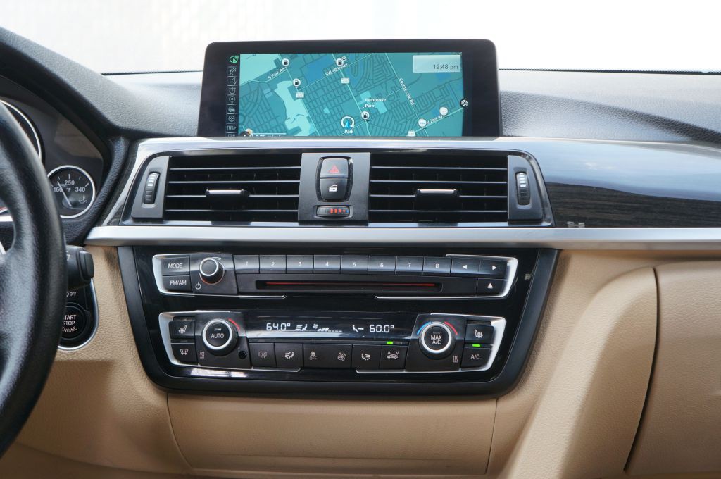 2016 BMW 4 Series Image 32