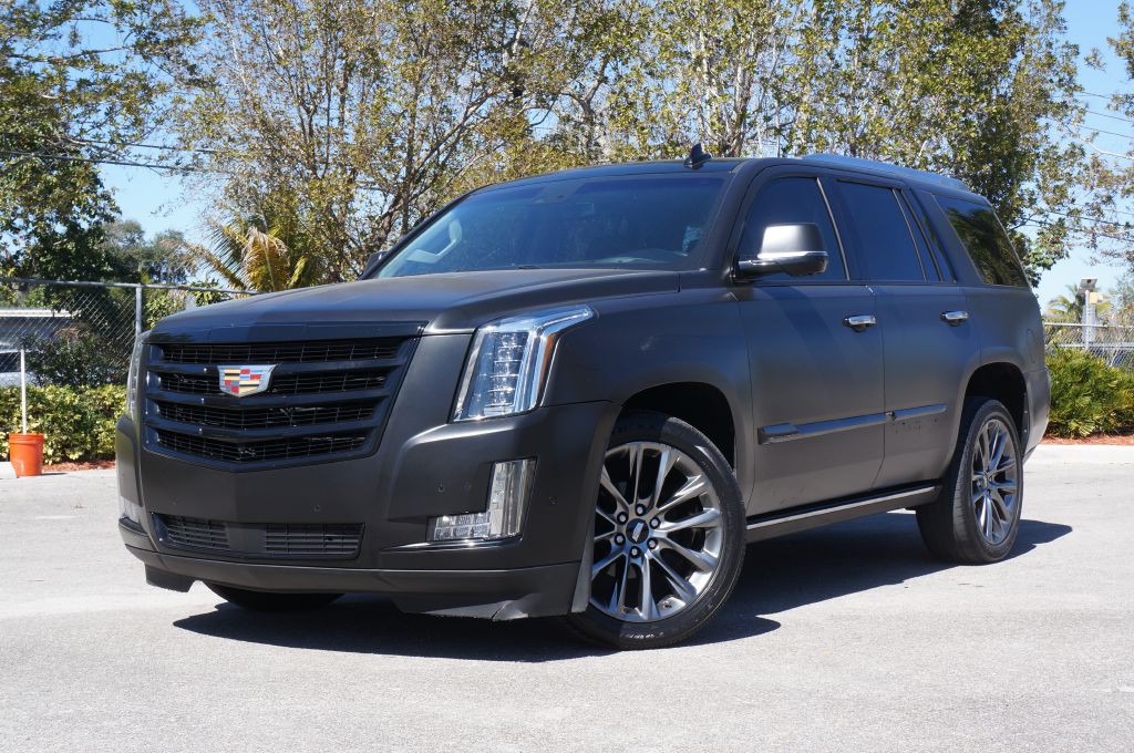 2020 Cadillac Escalade Image 1