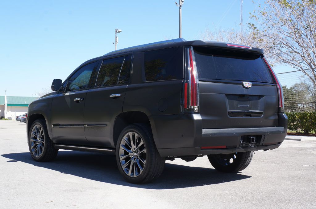 2020 Cadillac Escalade Image 9