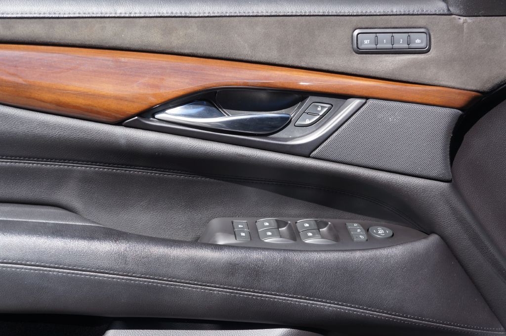 2020 Cadillac Escalade Image 26