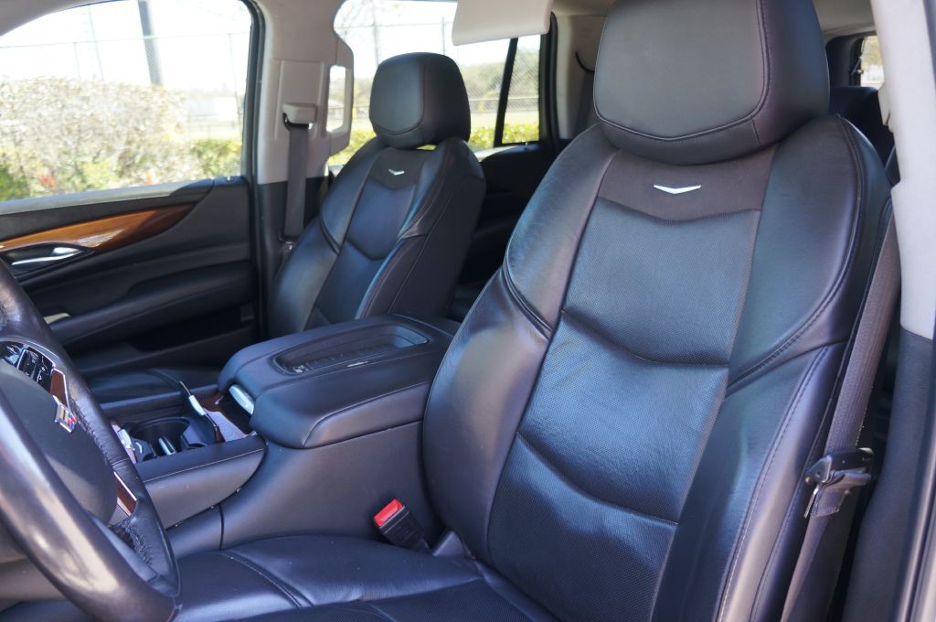 2020 Cadillac Escalade Image 30