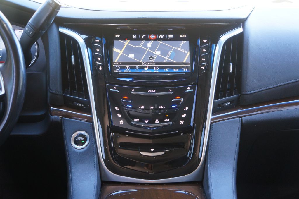 2020 Cadillac Escalade Image 40