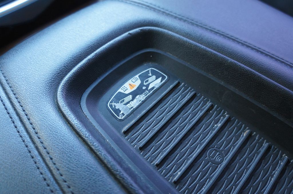 2020 Cadillac Escalade Image 47