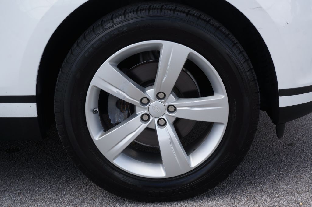 2018 Land Rover Range Rover Image 23