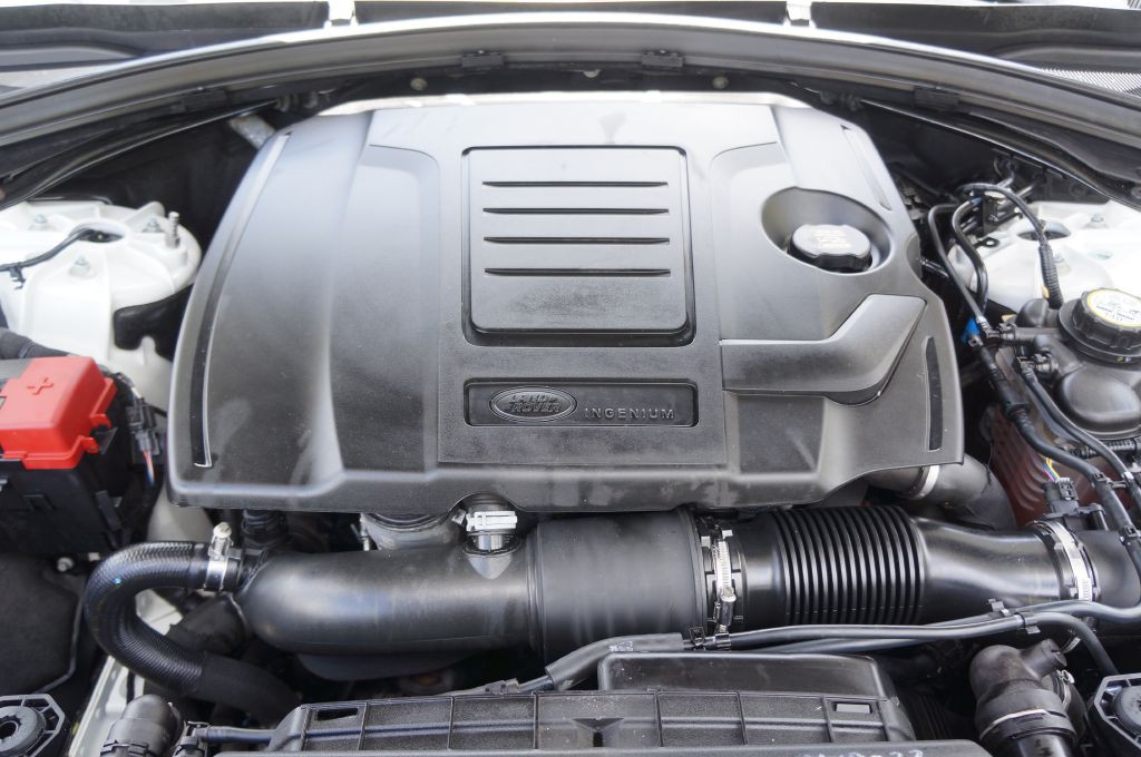 2018 Land Rover Range Rover Image 24