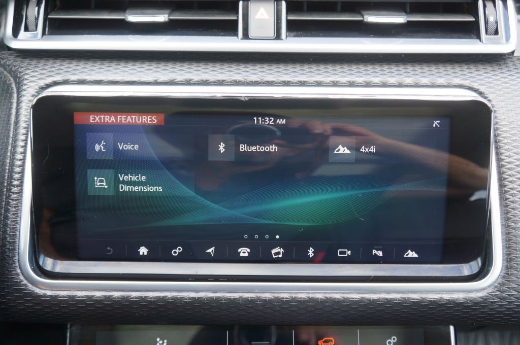 2018 Land Rover Range Rover Image 47