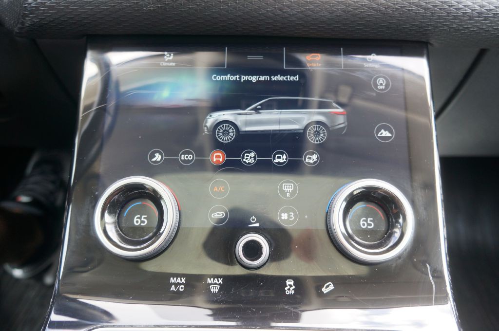 2018 Land Rover Range Rover Image 49