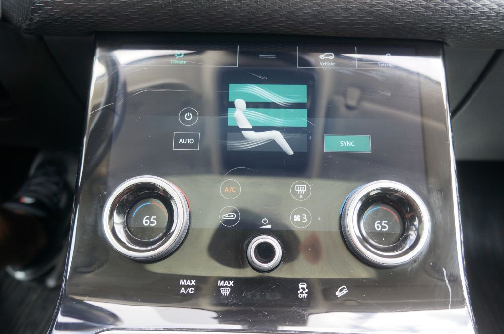 2018 Land Rover Range Rover Image 50