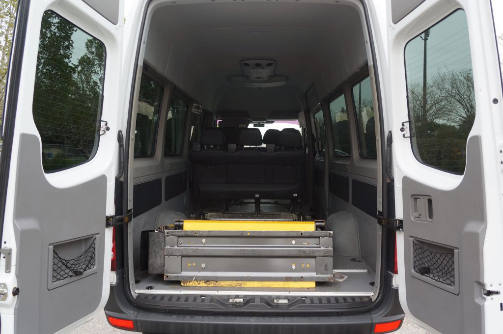 2015 Mercedes-Benz Sprinter Image 25