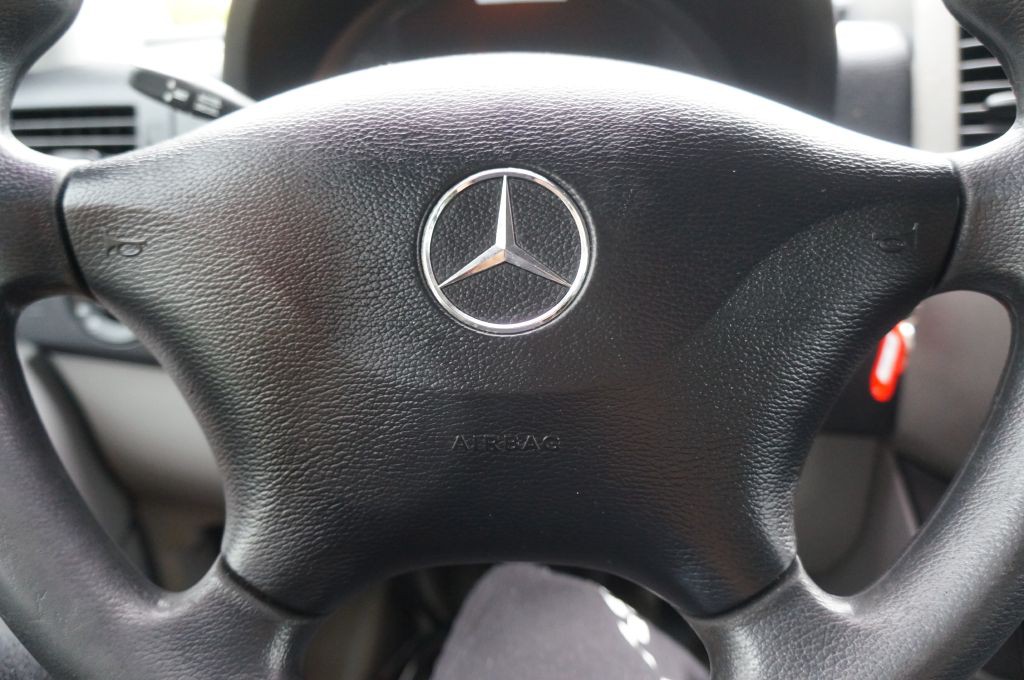 2015 Mercedes-Benz Sprinter Image 51