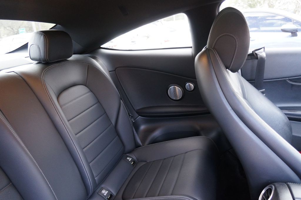 2019 Mercedes-Benz C-Class Image 38