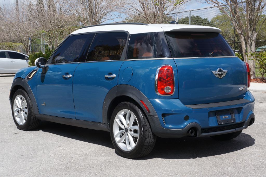 2011 MINI Countryman Image 10