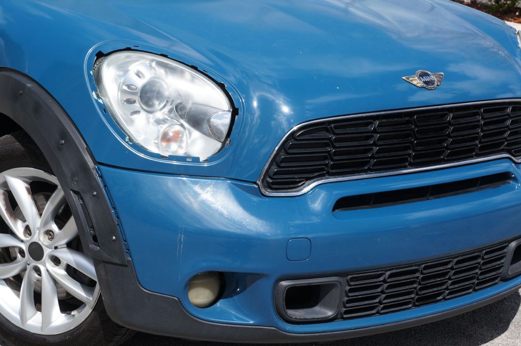 2011 MINI Countryman Image 17